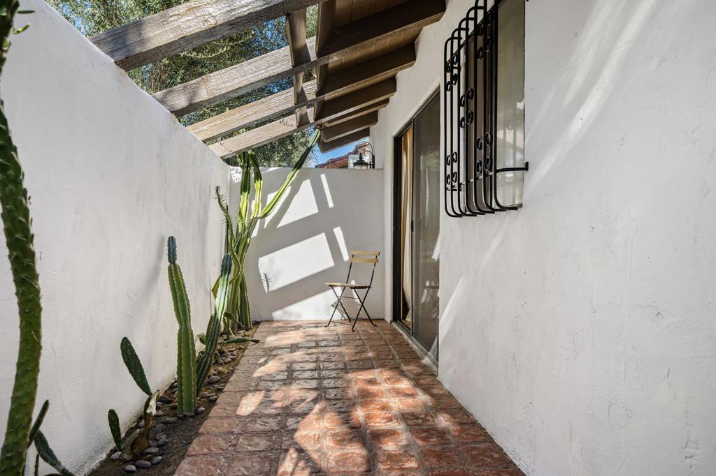 49470 Avila Drive