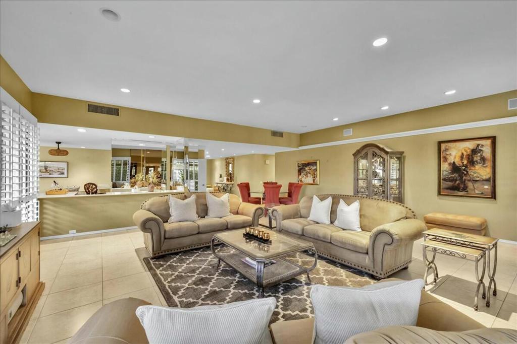 2 Cornell Drive