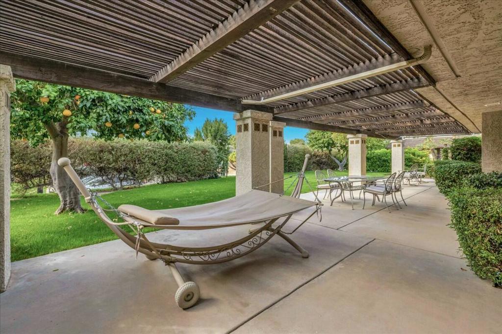 2 Cornell Drive