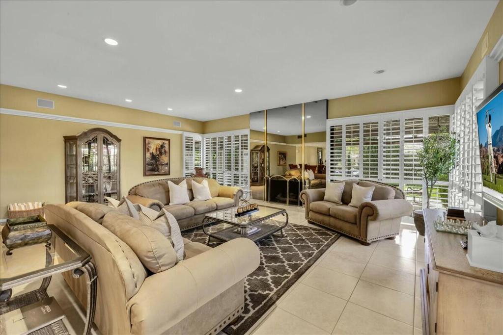2 Cornell Drive