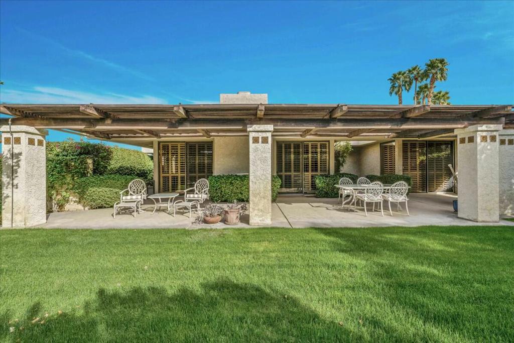2 Cornell Drive