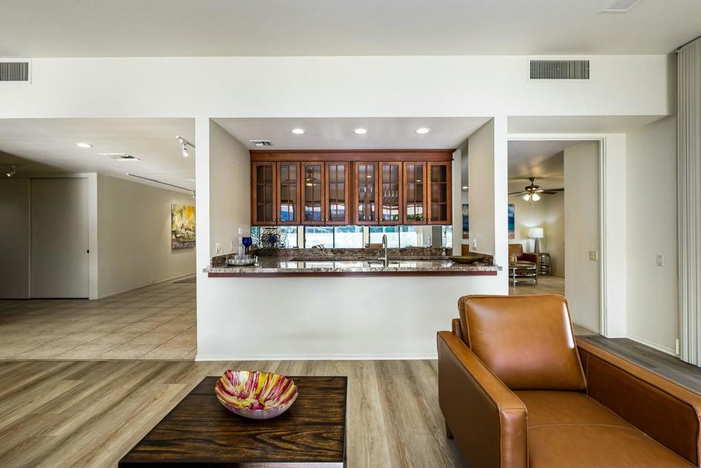 6 Stanford Drive