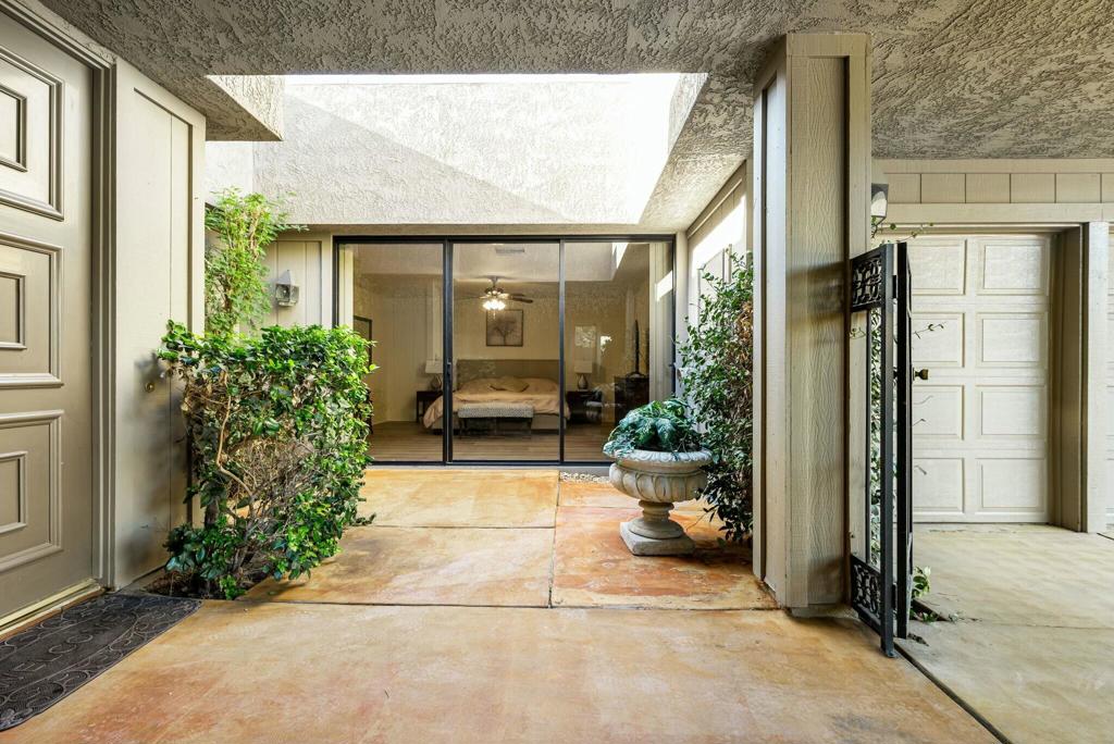 6 Stanford Drive