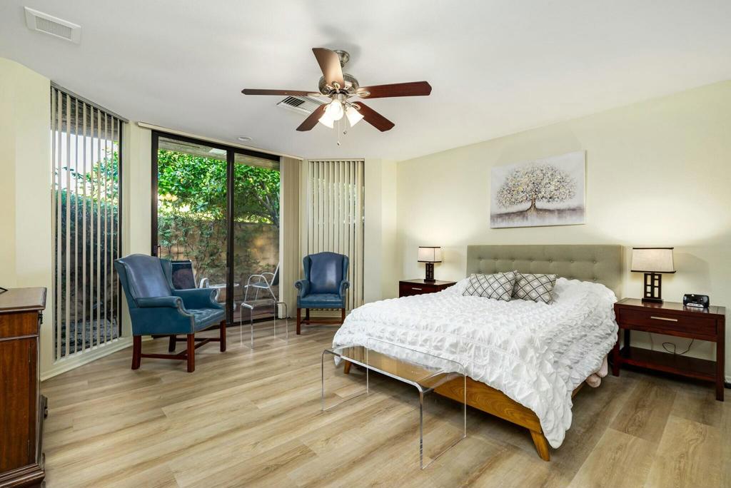 6 Stanford Drive