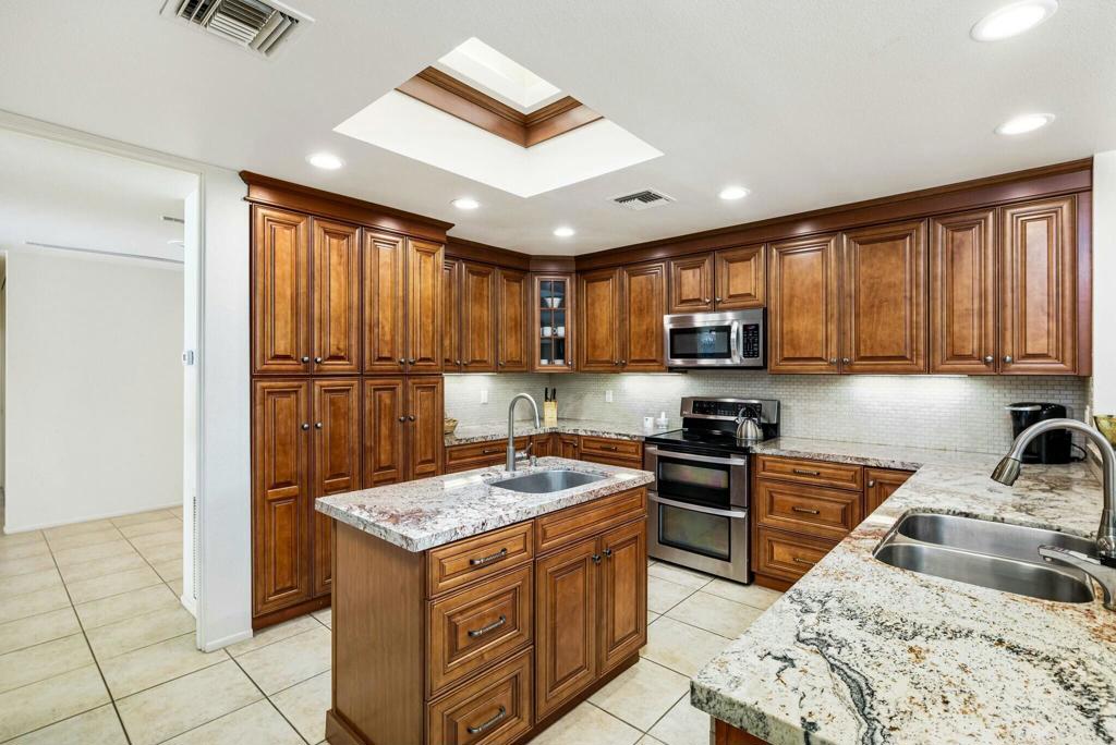 6 Stanford Drive