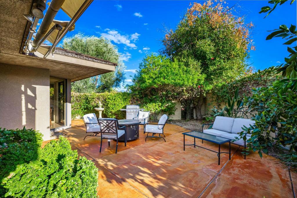6 Stanford Drive