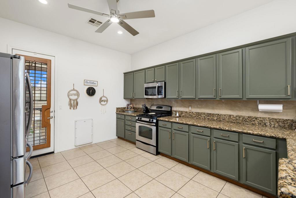 13039 Calle Amapola