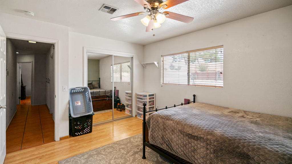 56889 Navajo Trail