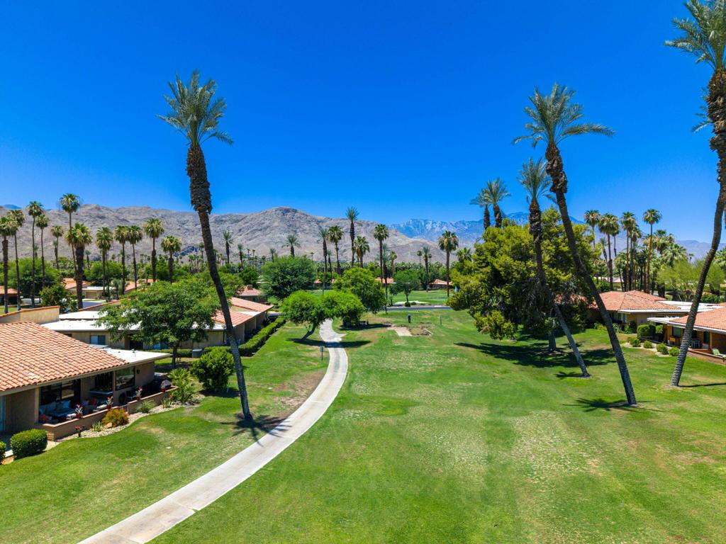 12 La Cerra Circle