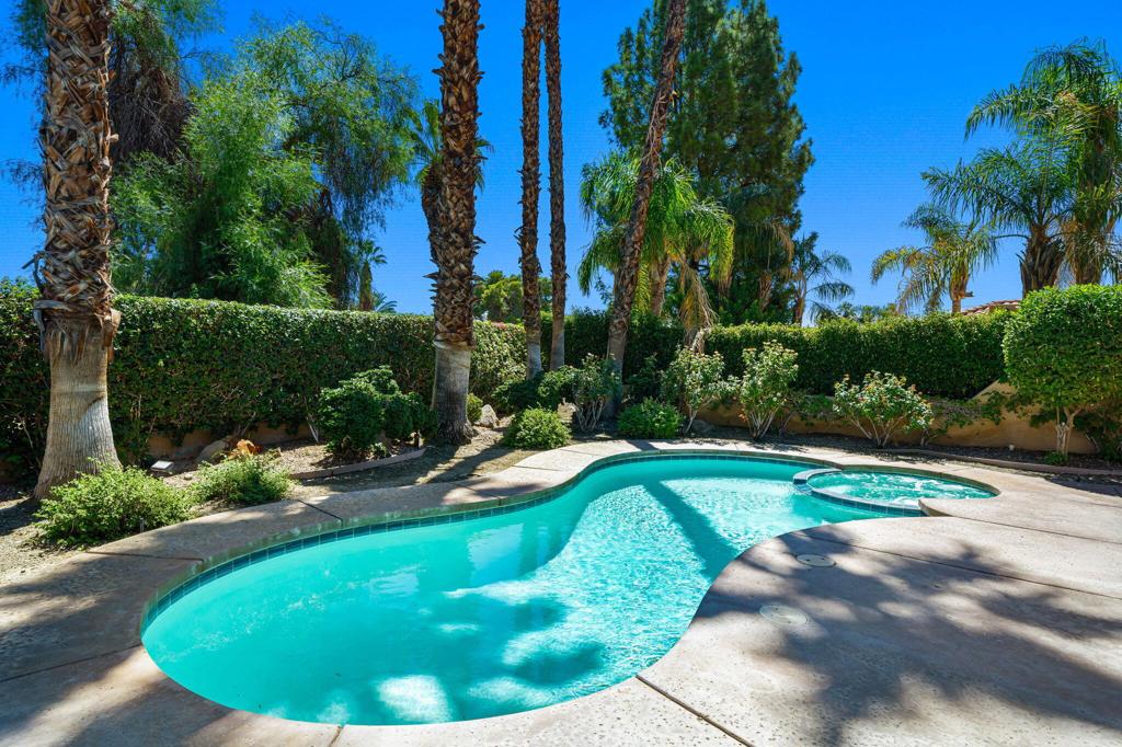 157 Kavenish Drive