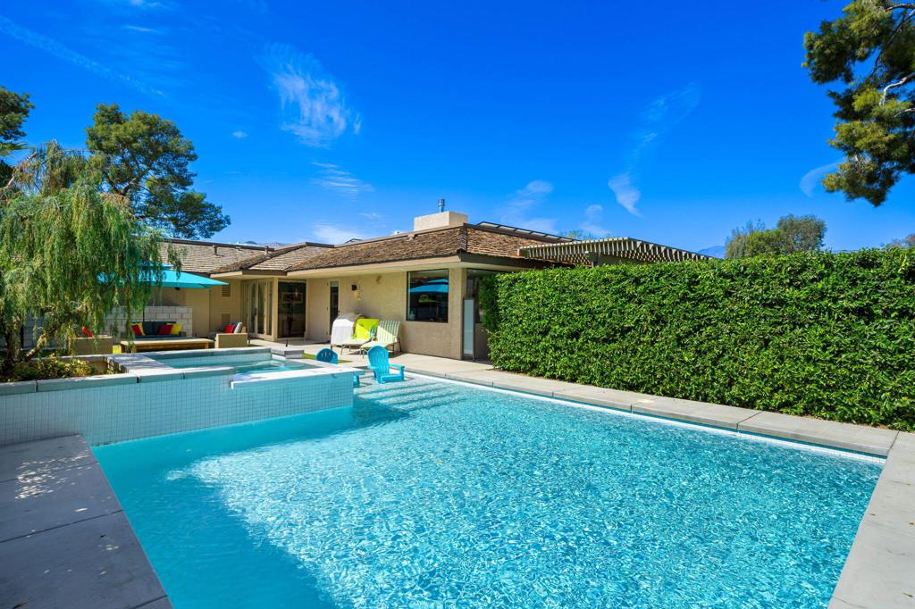 78 Columbia Drive