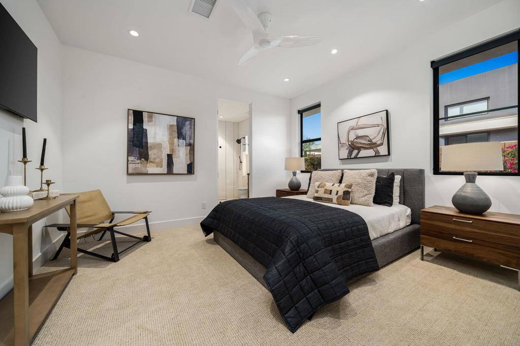 6 Garnet Court