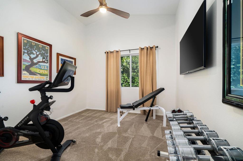 128 Courtside Drive