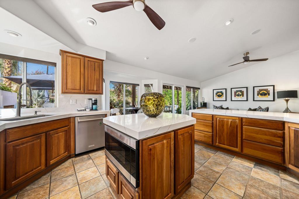 128 Courtside Drive