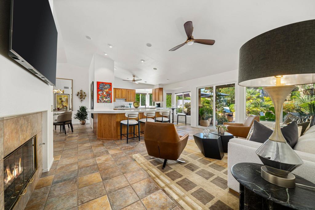 128 Courtside Drive