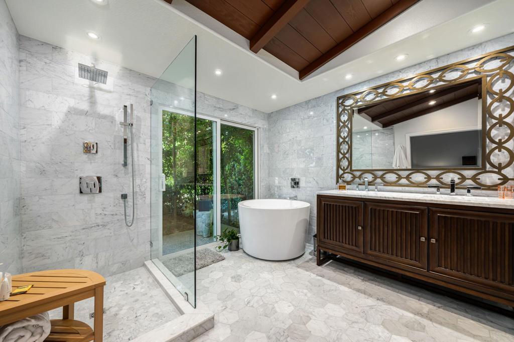 128 Courtside Drive