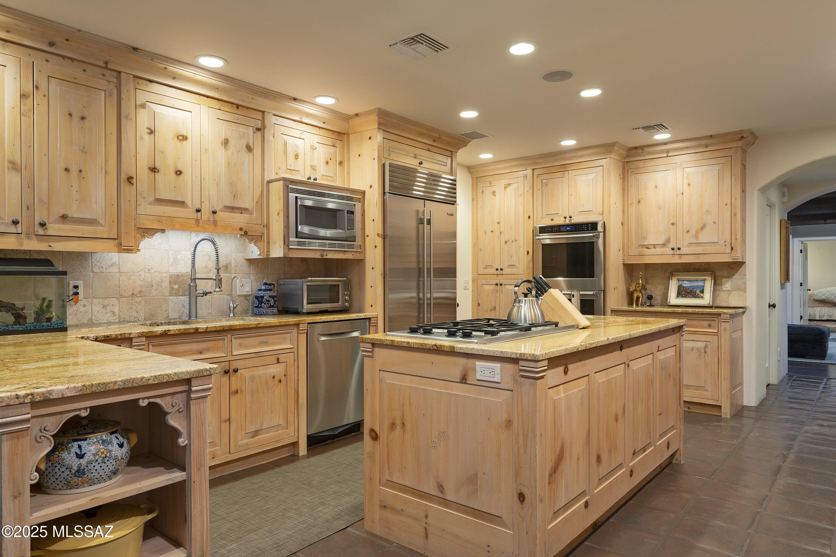 3616 E Placita Lindura
