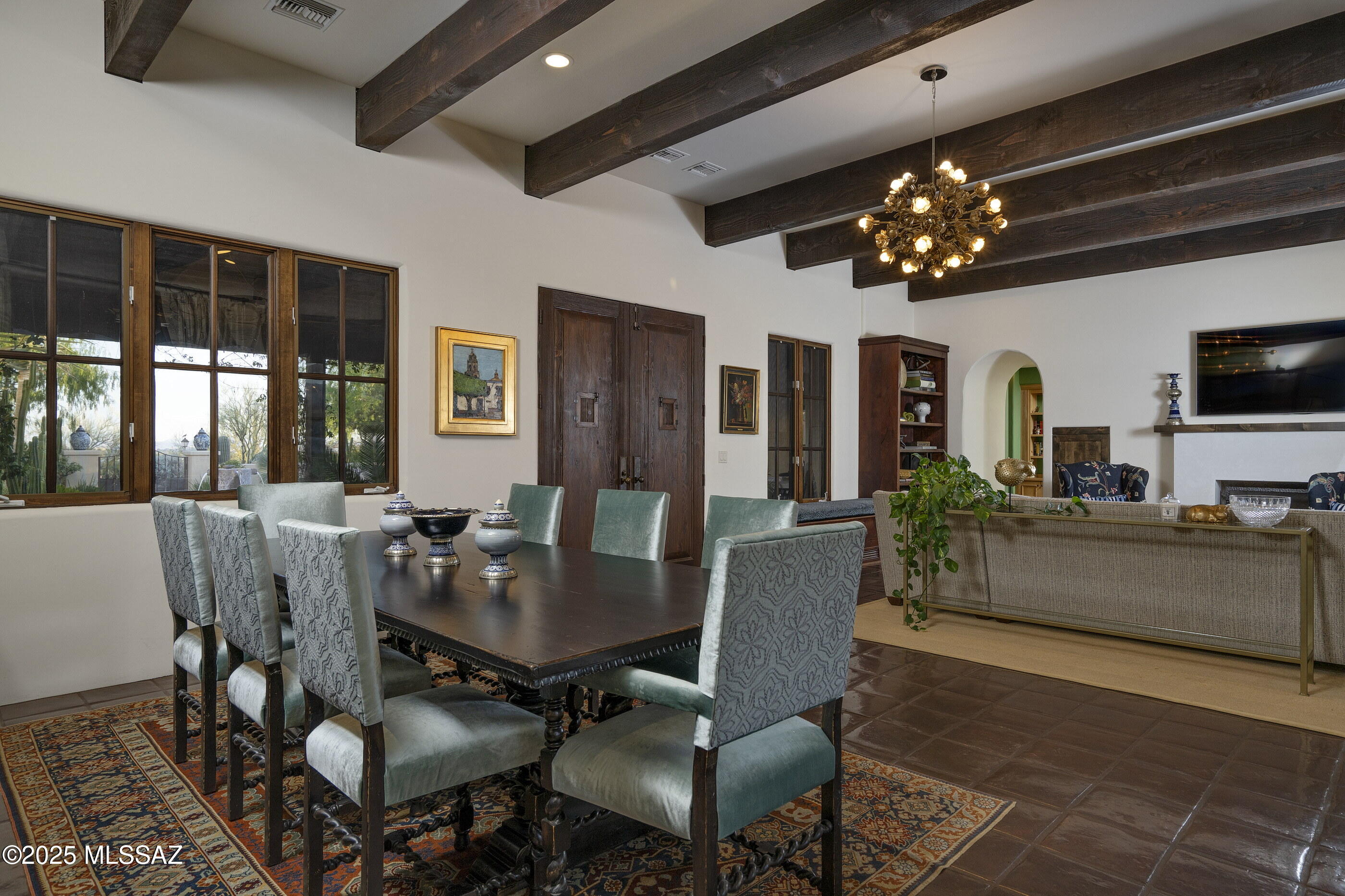 3616 E Placita Lindura
