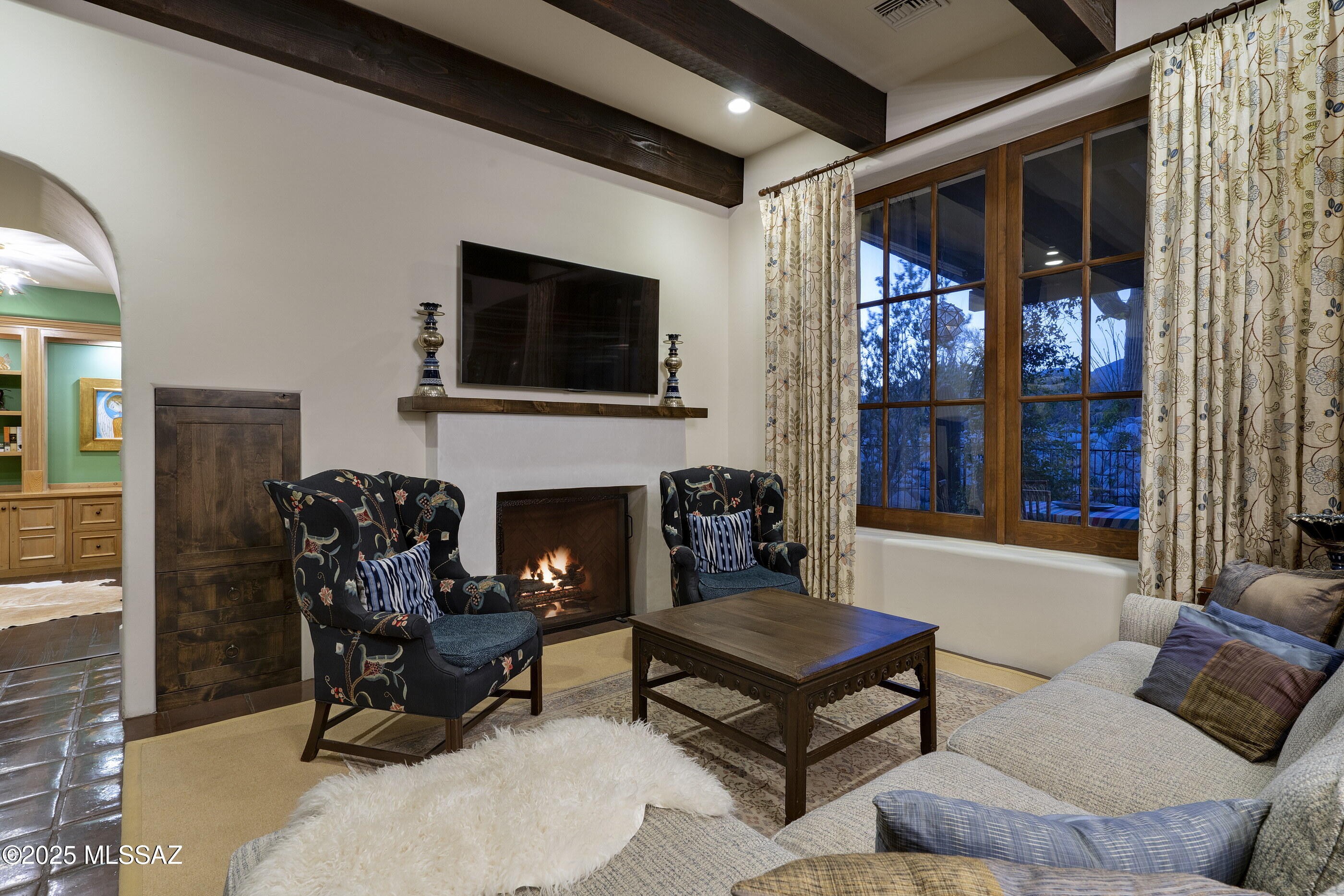 3616 E Placita Lindura