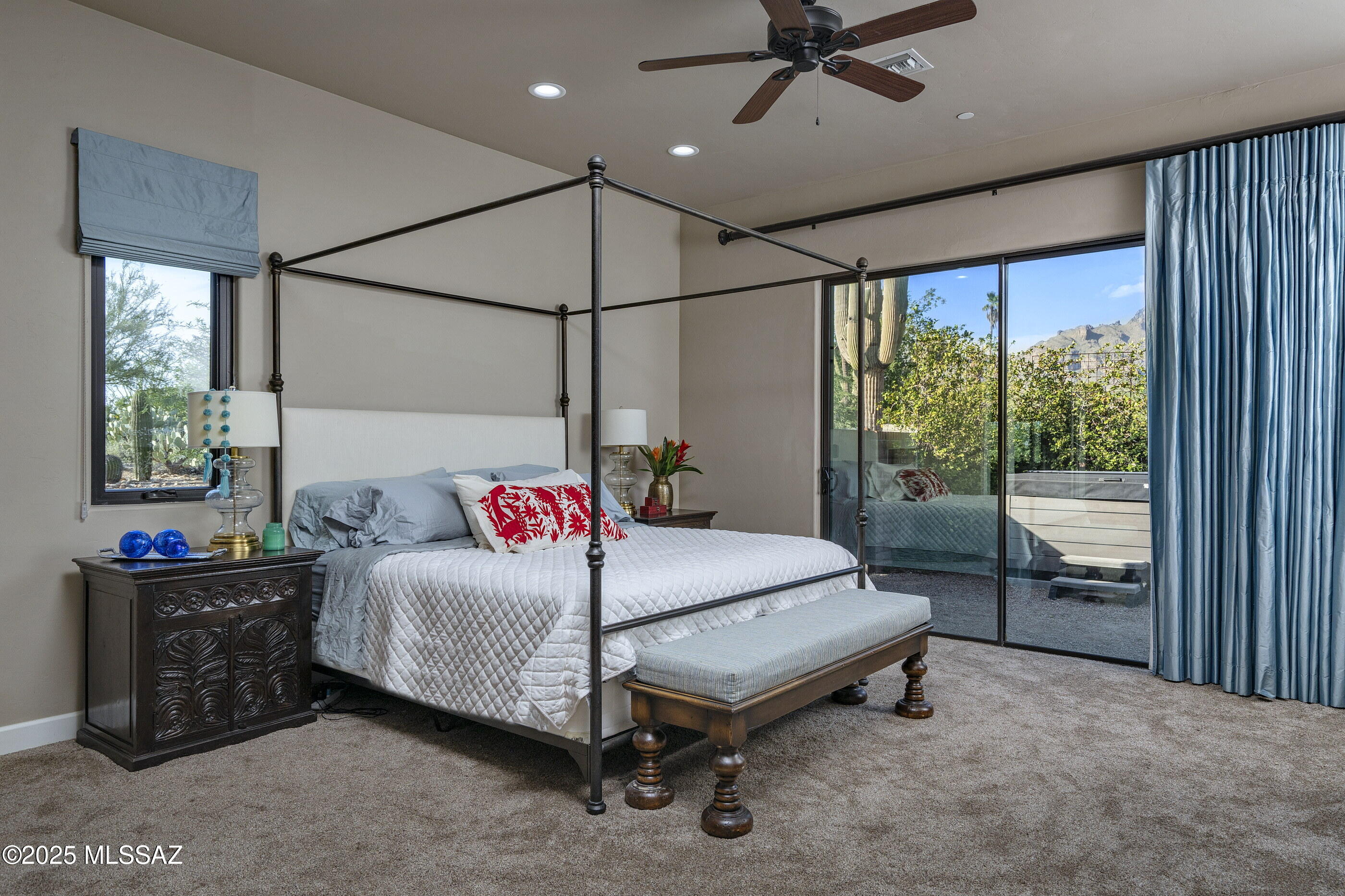 930 E Camino Alberca