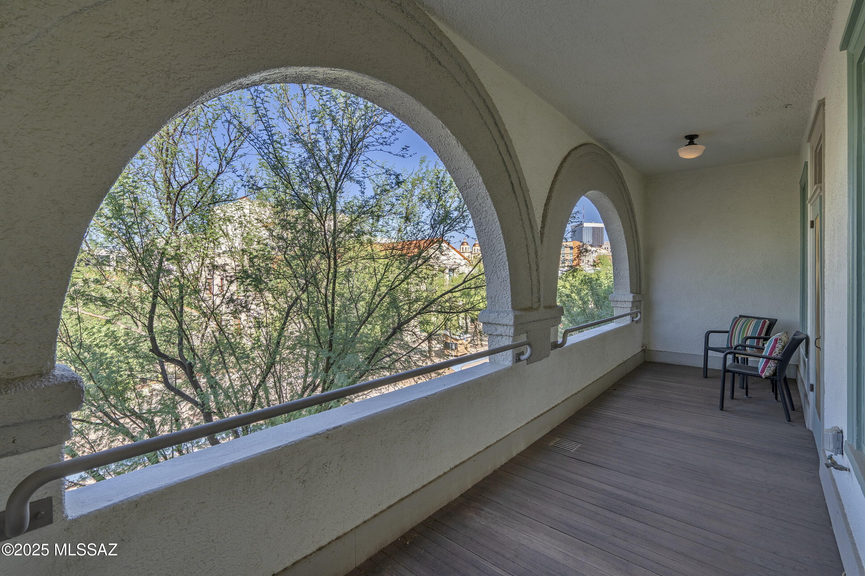 343 S Scott Avenue Unit: 3