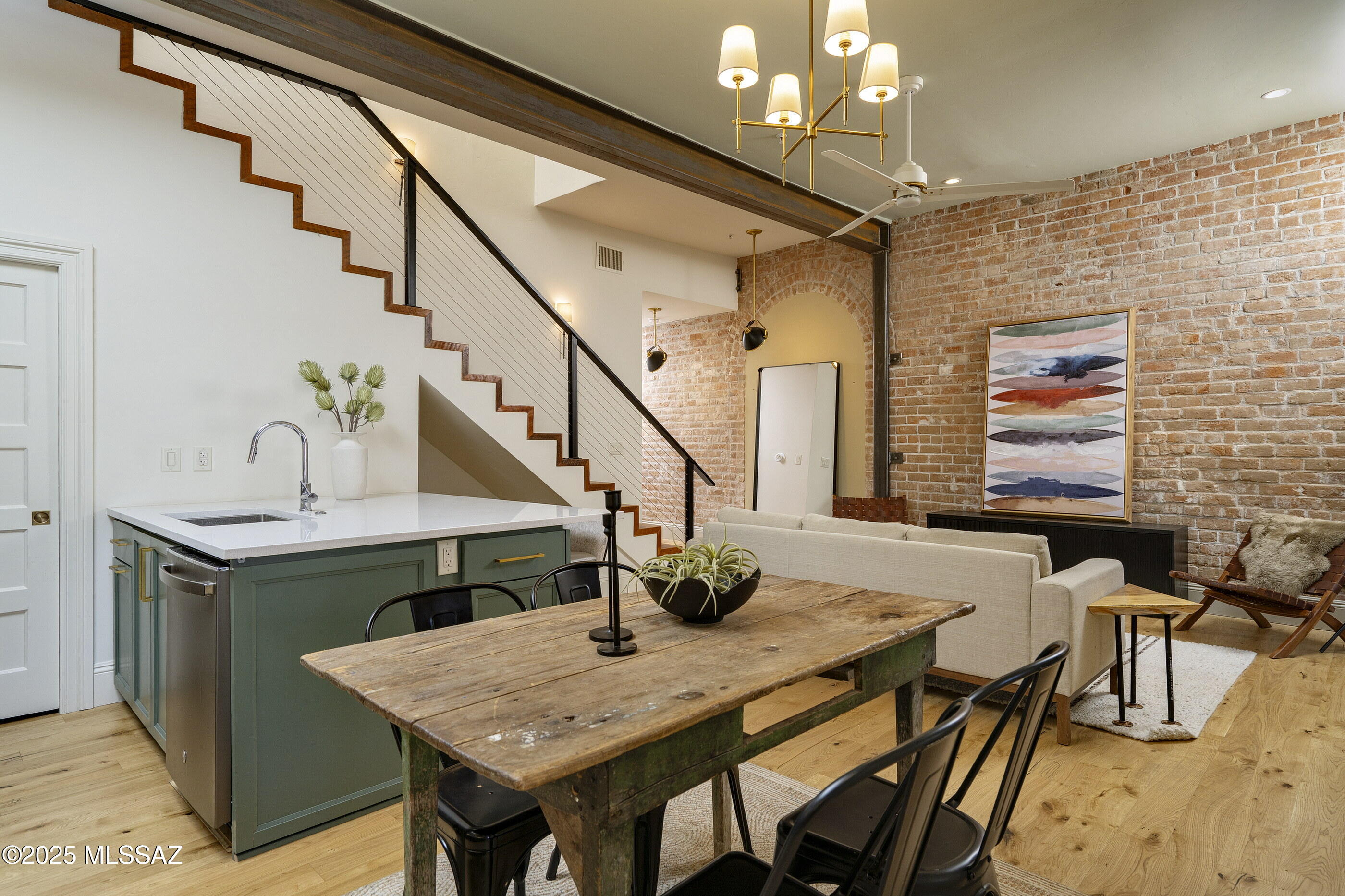 343 S Scott Avenue Unit: 3