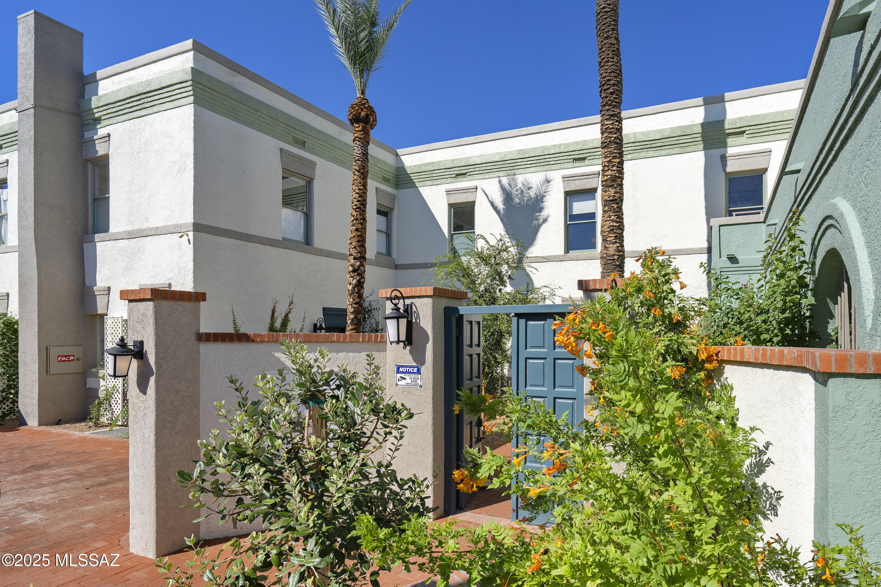 343 S Scott Avenue Unit: 3