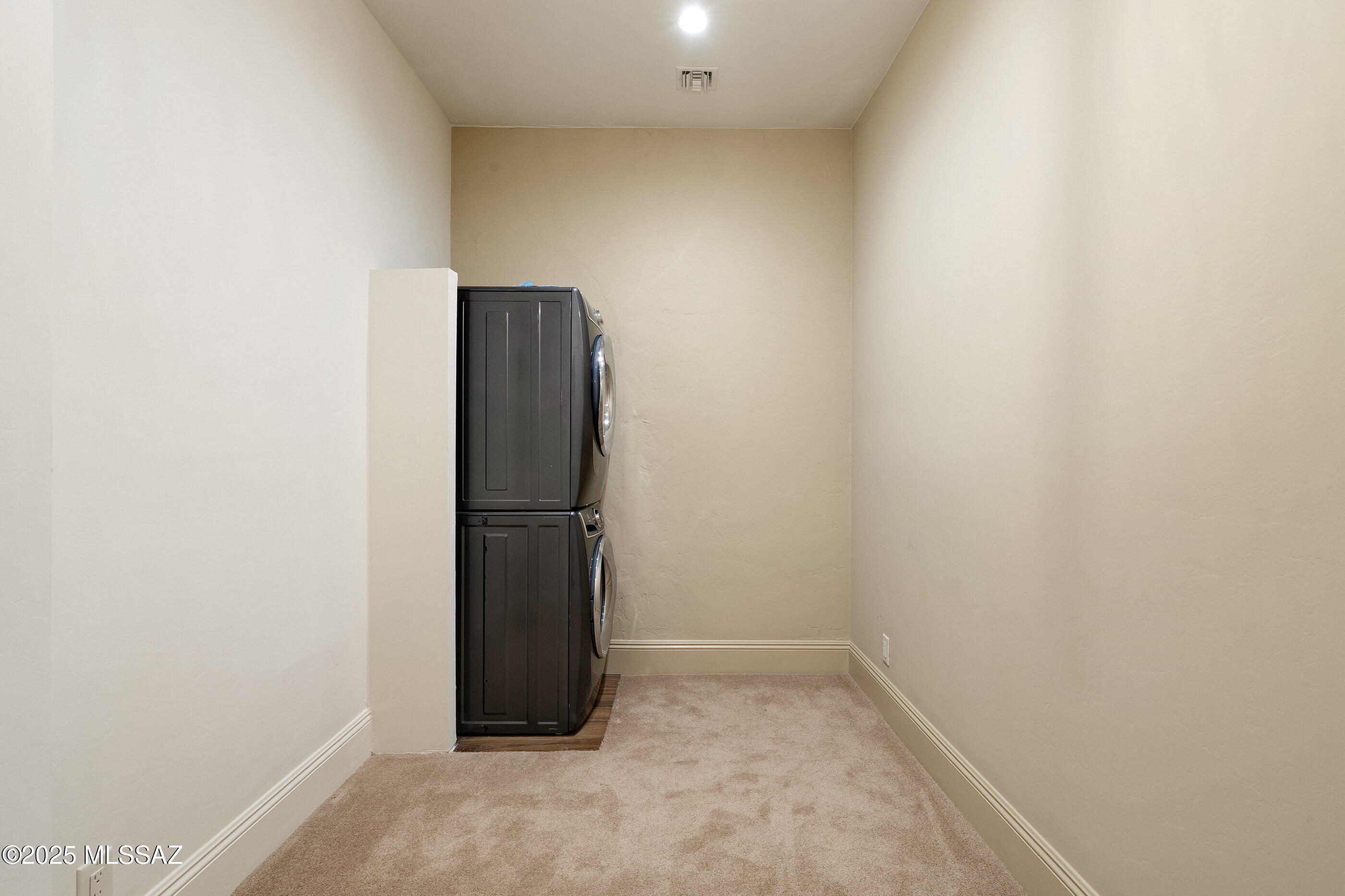 343 S Scott Avenue Unit: 3