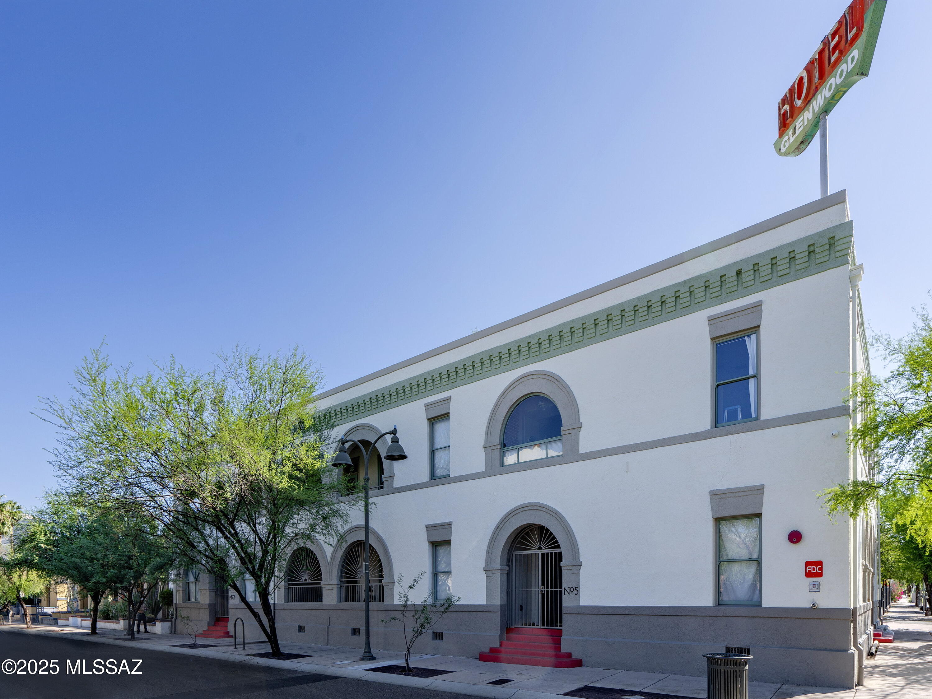 343 S Scott Avenue Unit: 3