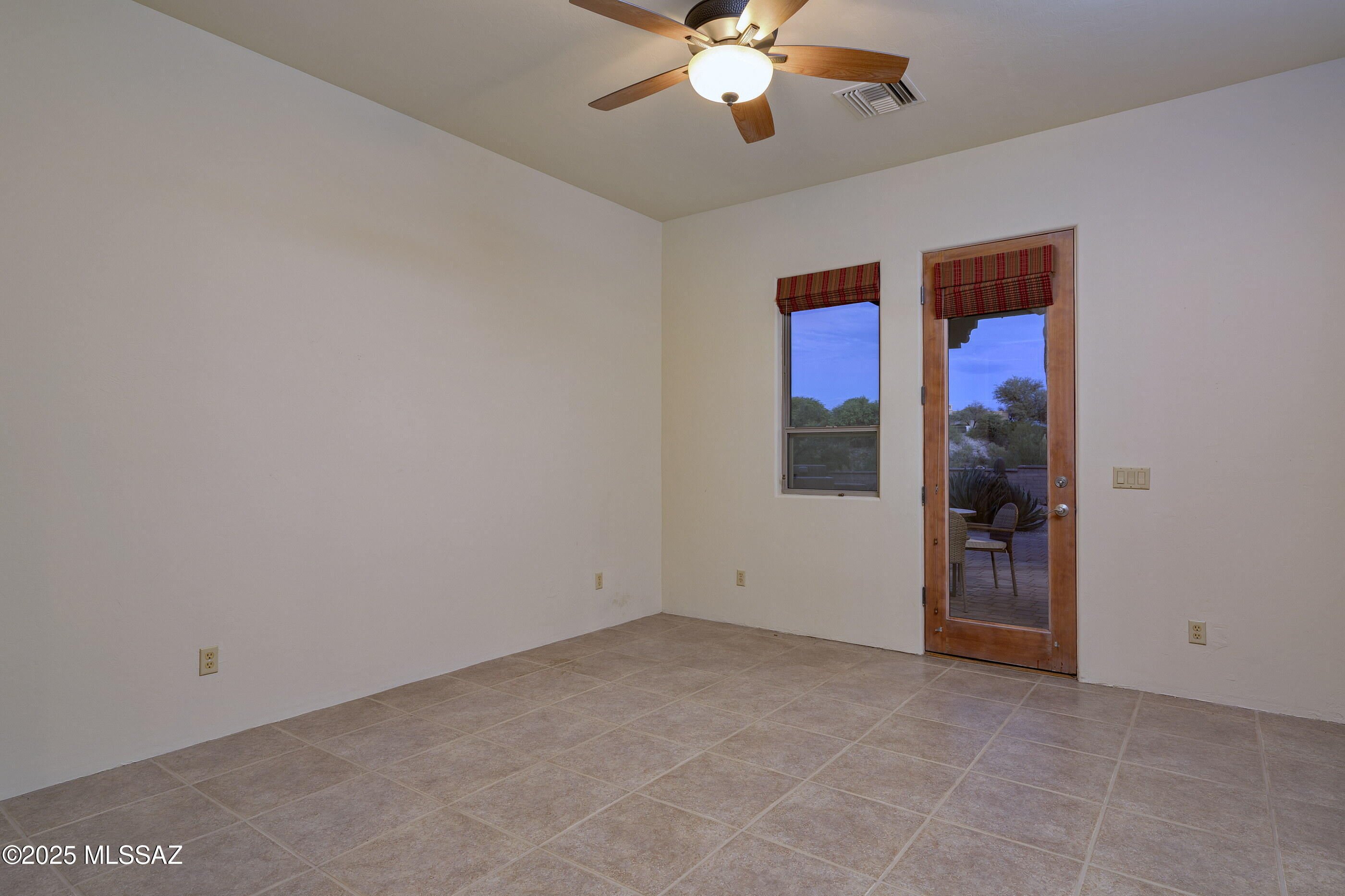 4960 N Camino Antonio