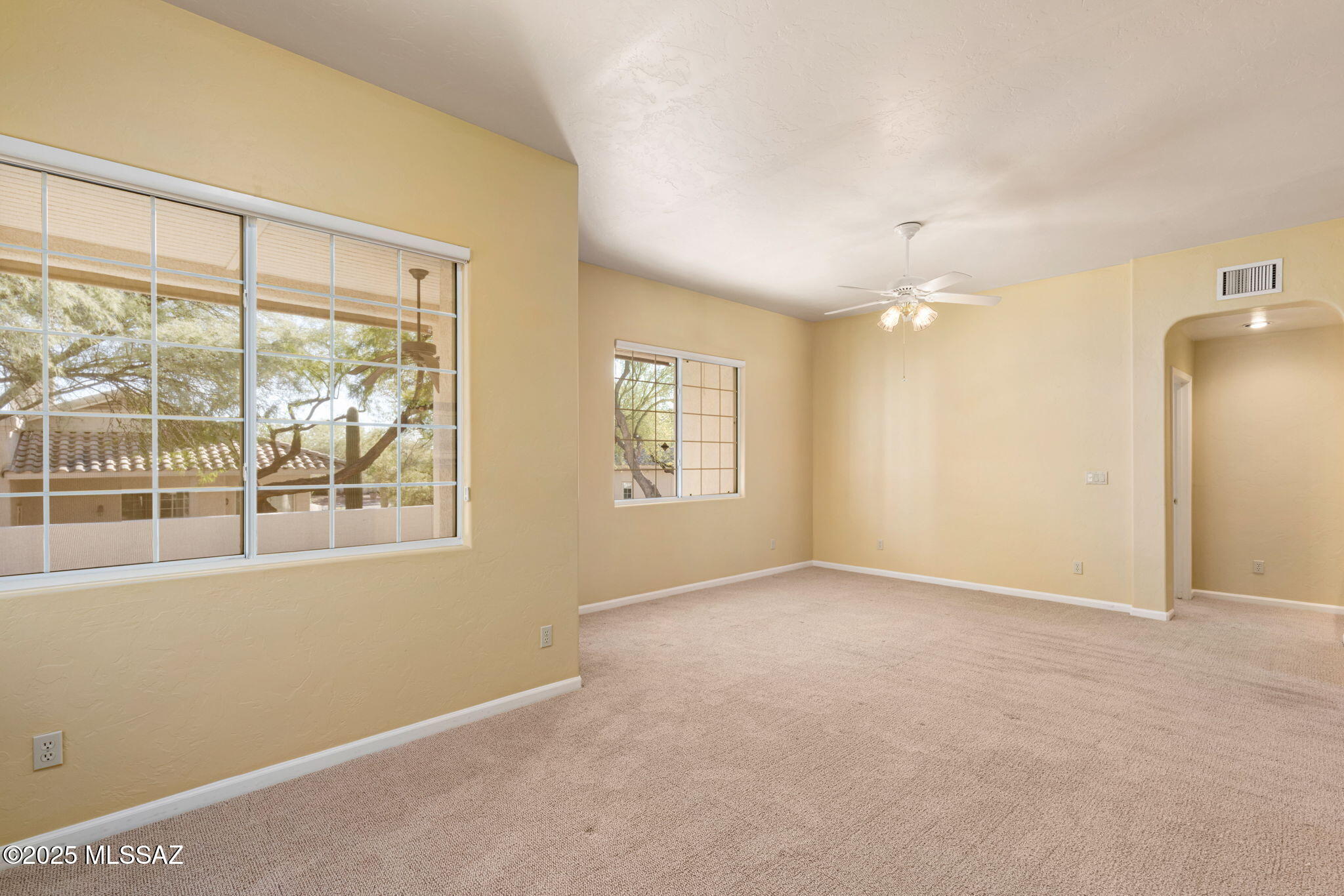 1427 W Cathedral Way