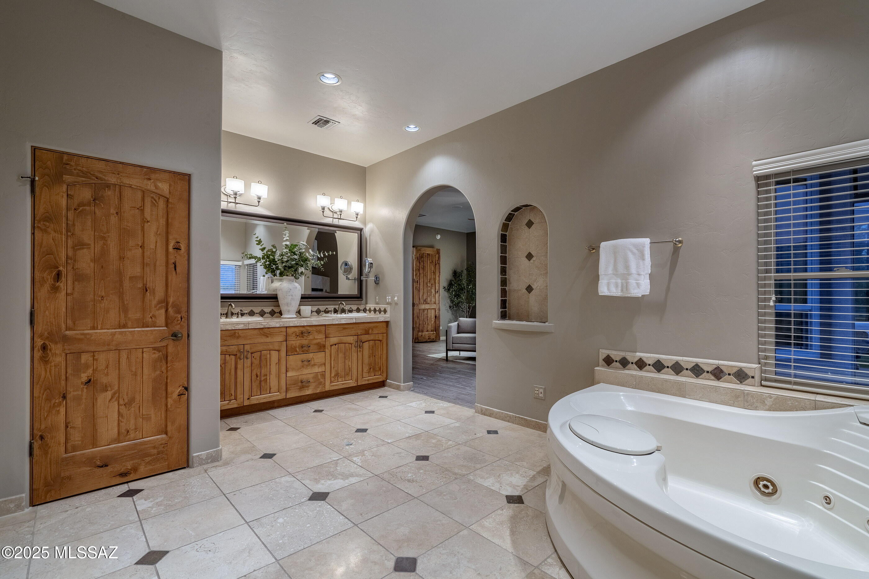 13914 N Bowcreek Springs Place