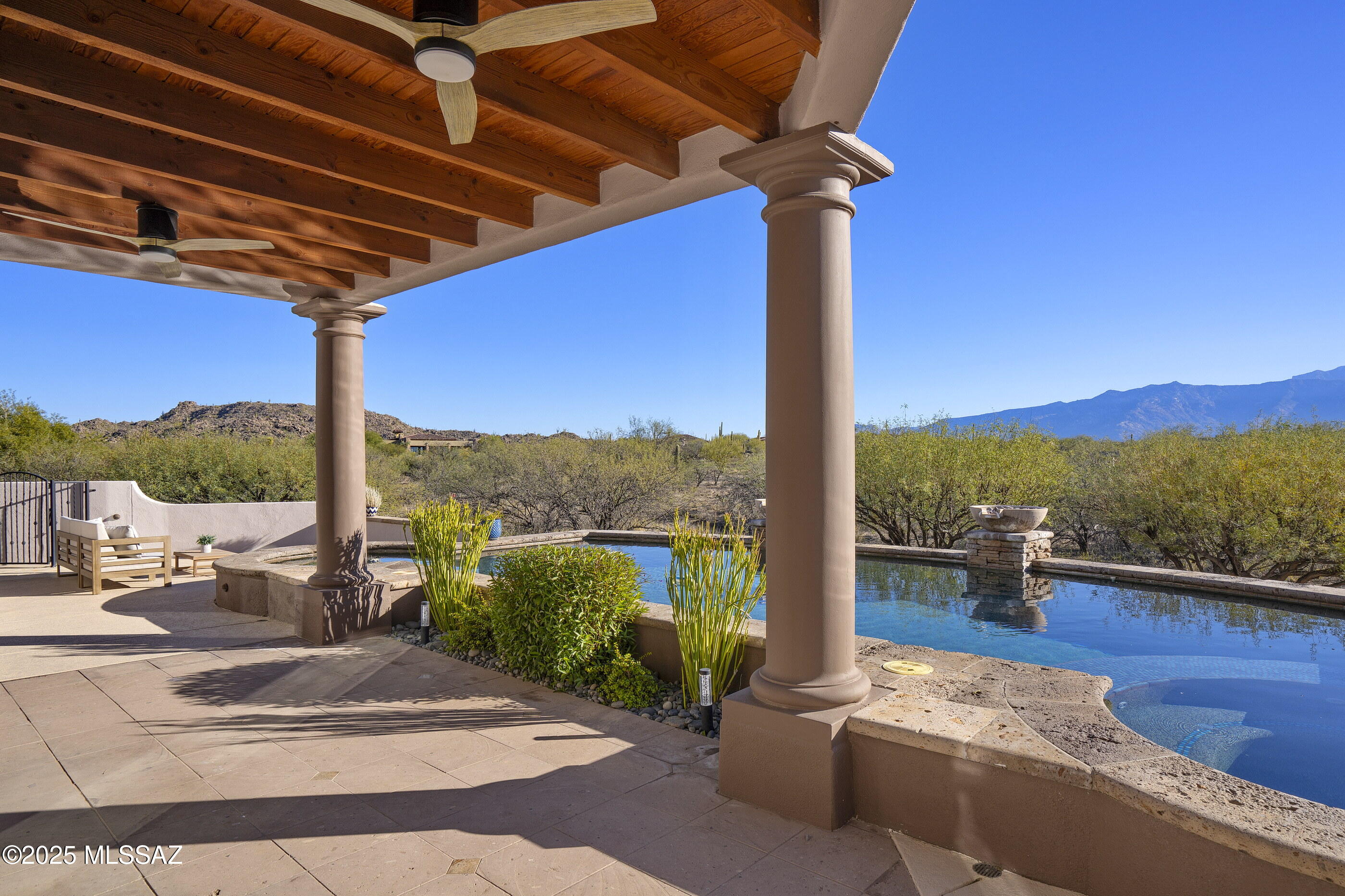 13914 N Bowcreek Springs Place