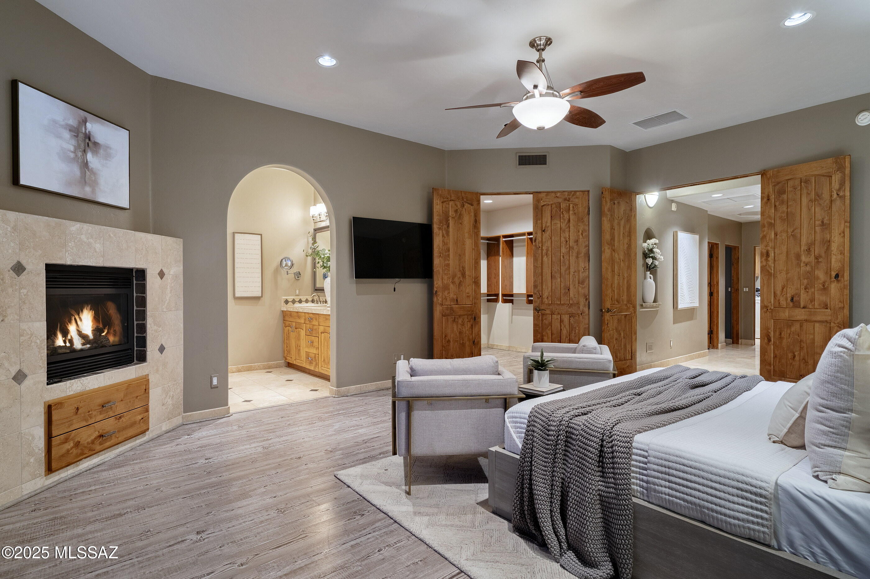 13914 N Bowcreek Springs Place