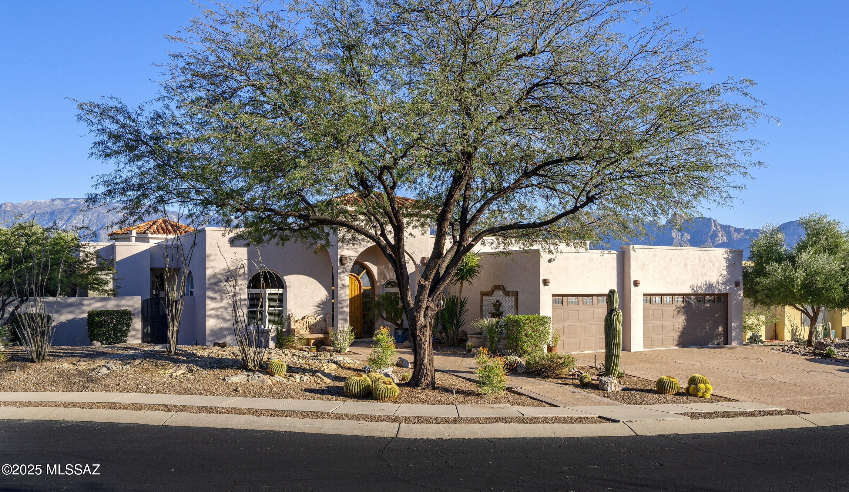 13914 N Bowcreek Springs Place