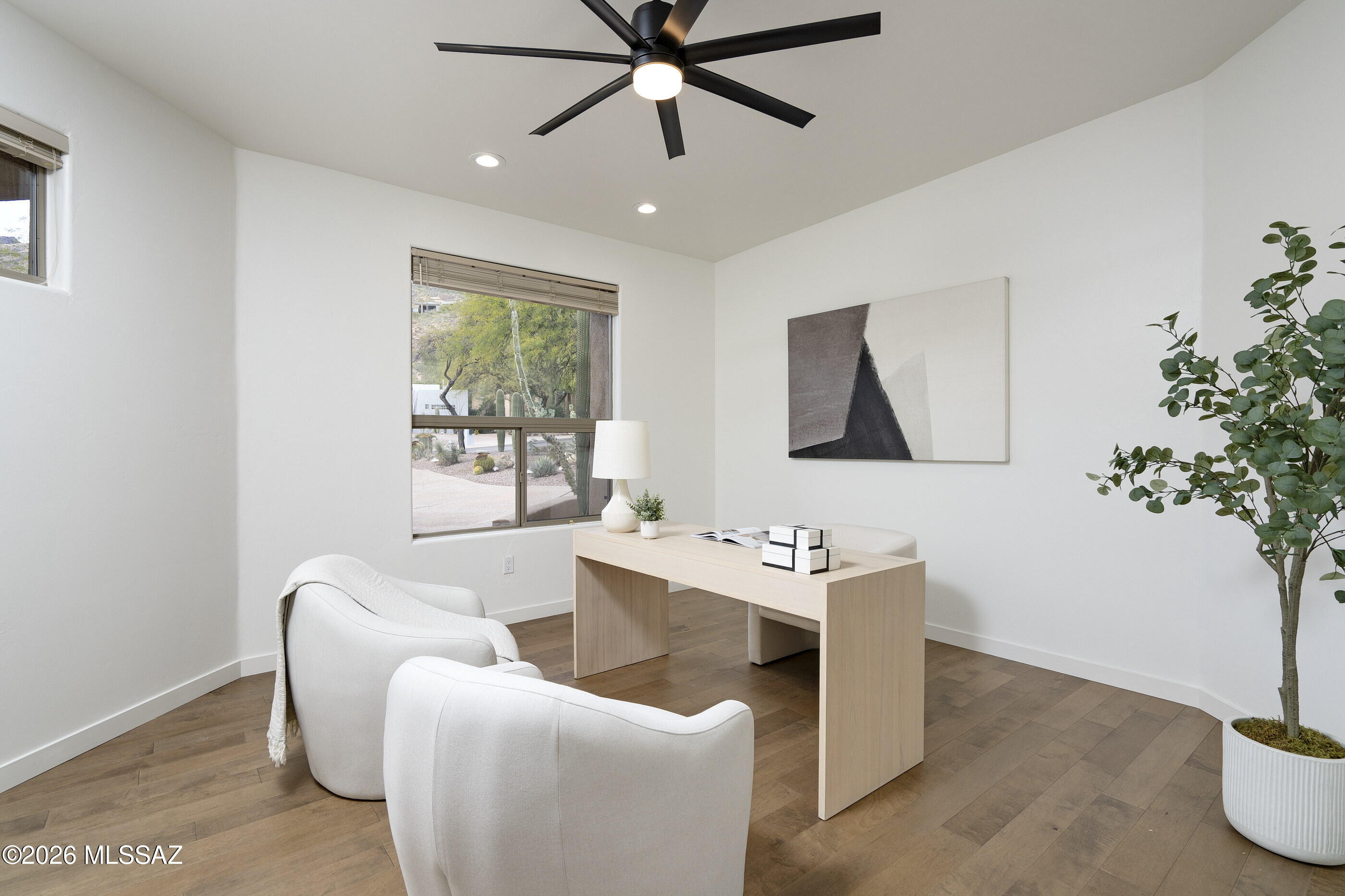 6872 E Desert Wind Court