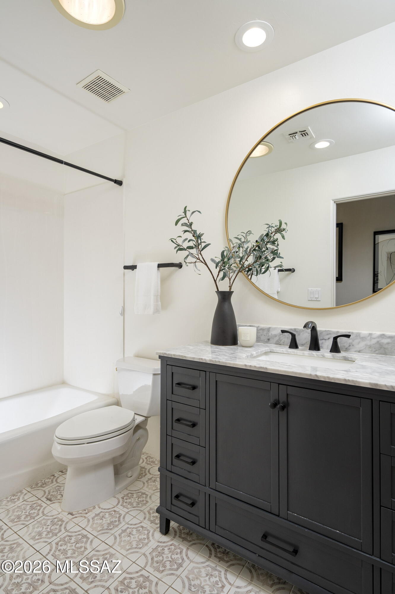 6872 E Desert Wind Court