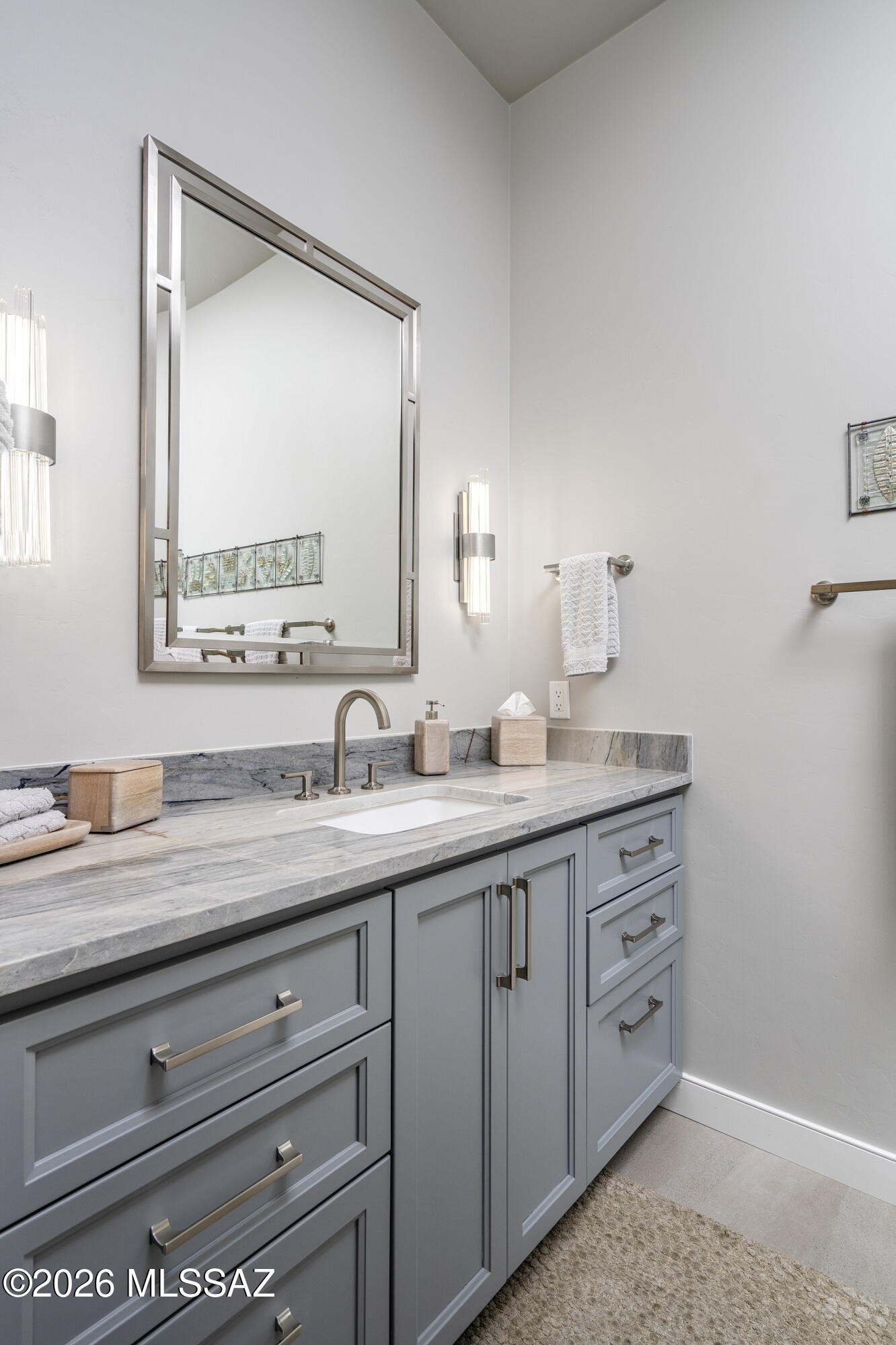 2126 E Desert Garden Drive