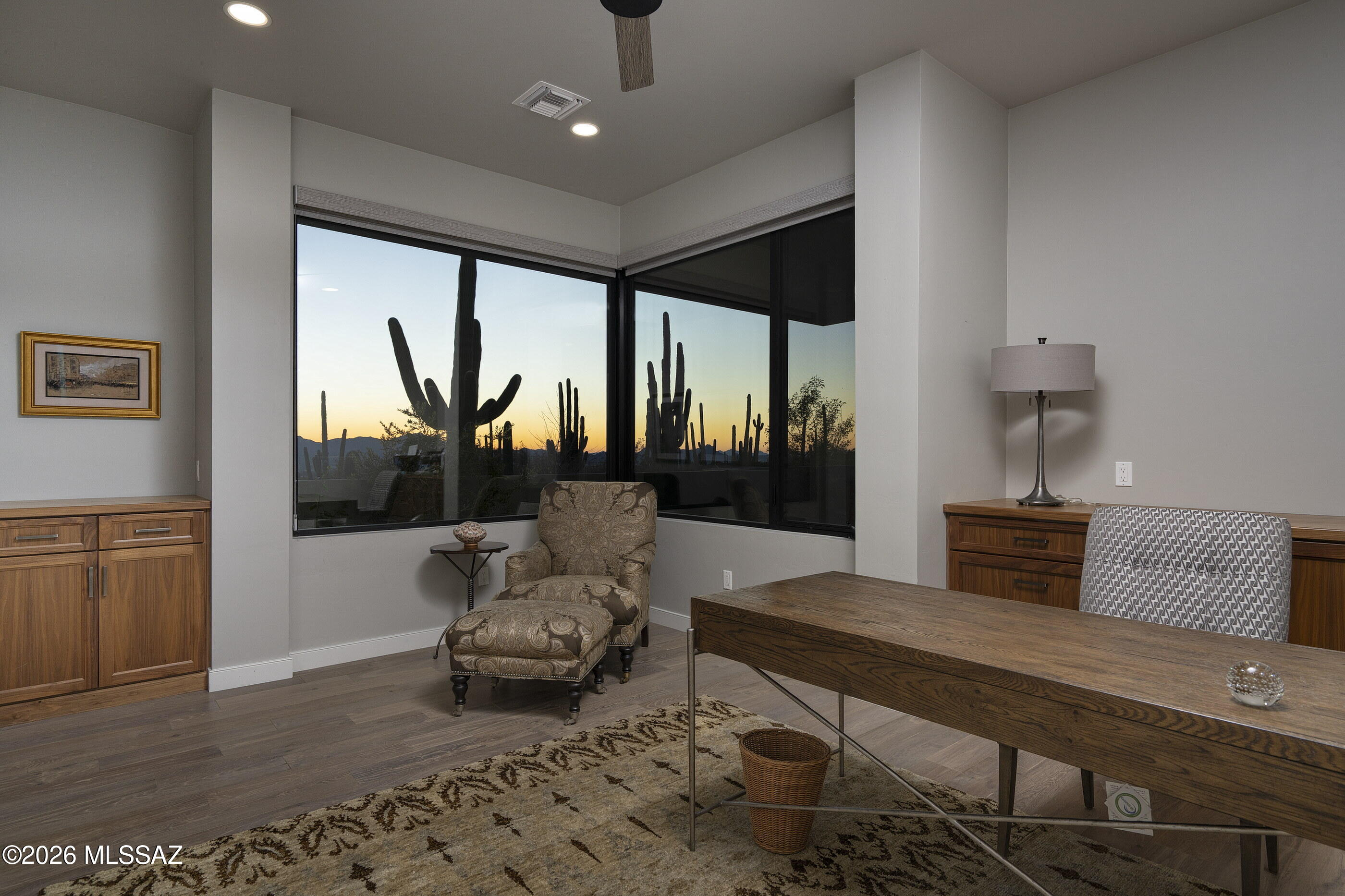 2126 E Desert Garden Drive