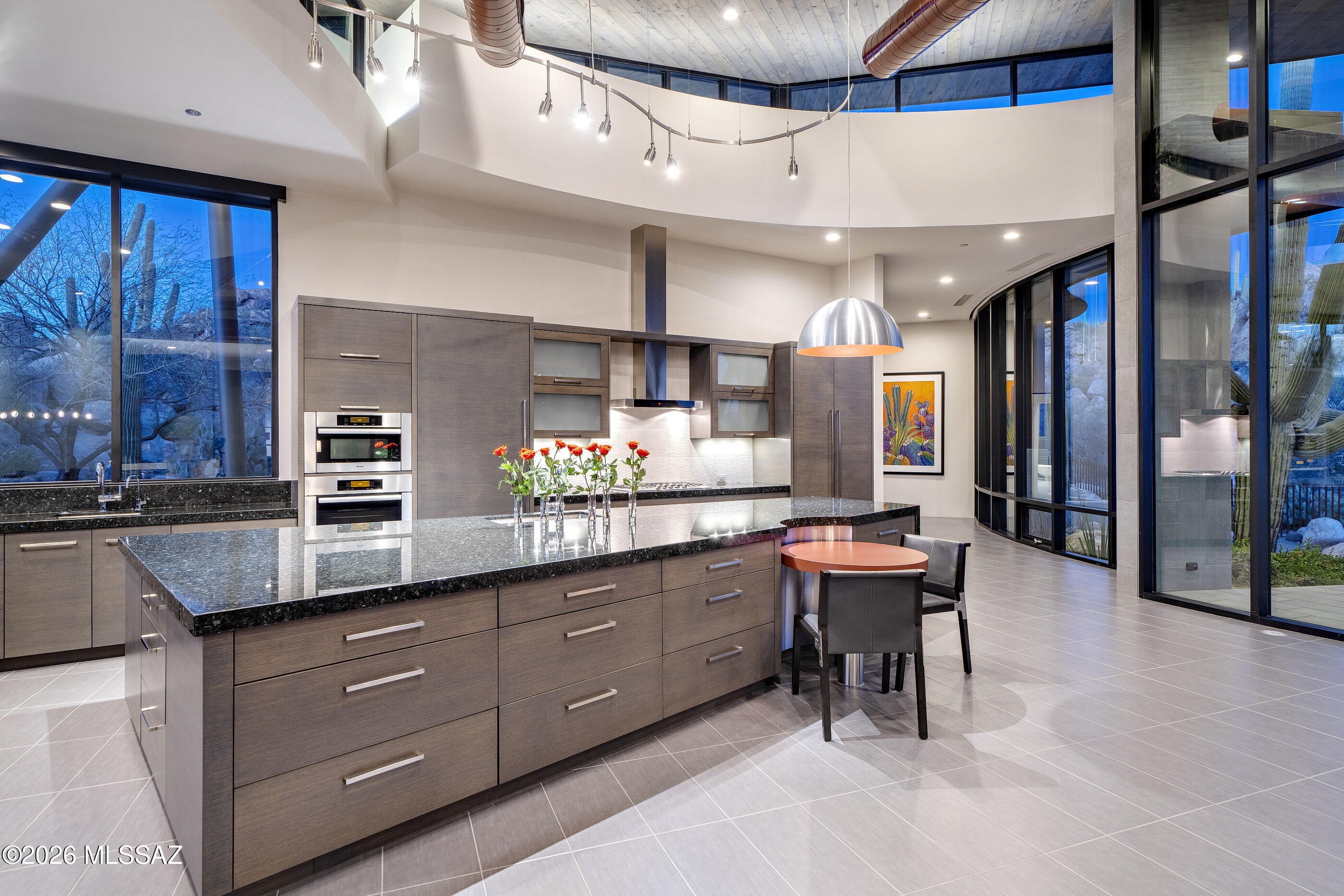 1470 W Tortolita Mountain Circle