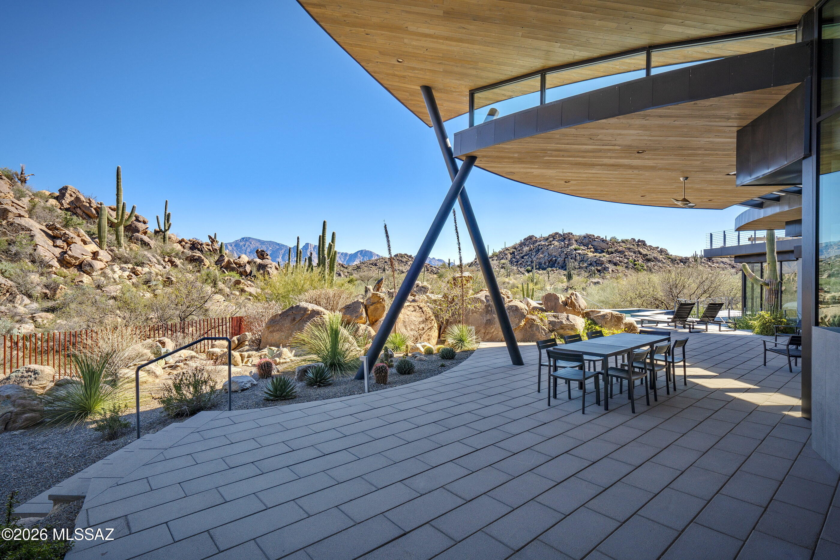 1470 W Tortolita Mountain Circle