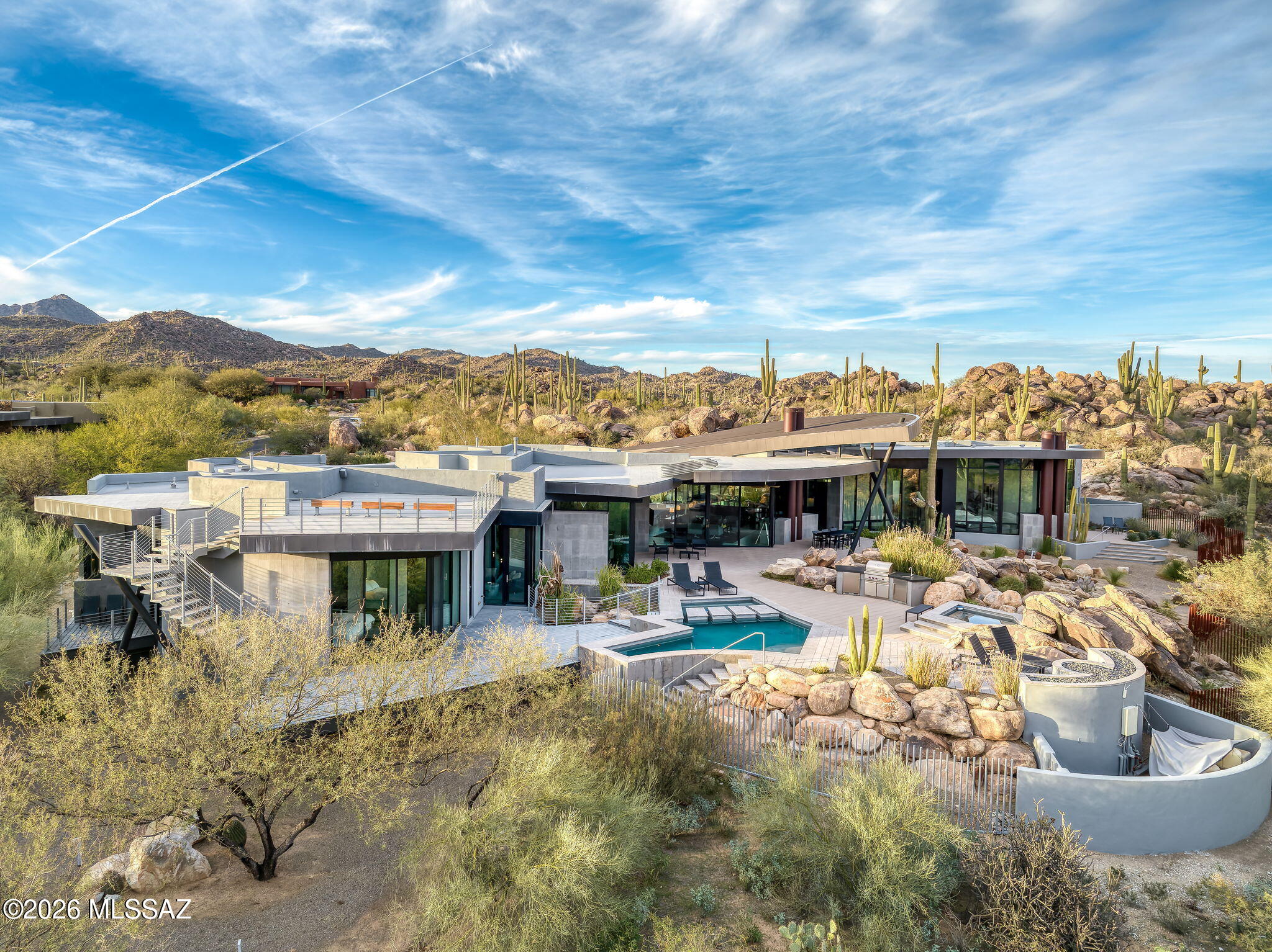 1470 W Tortolita Mountain Circle