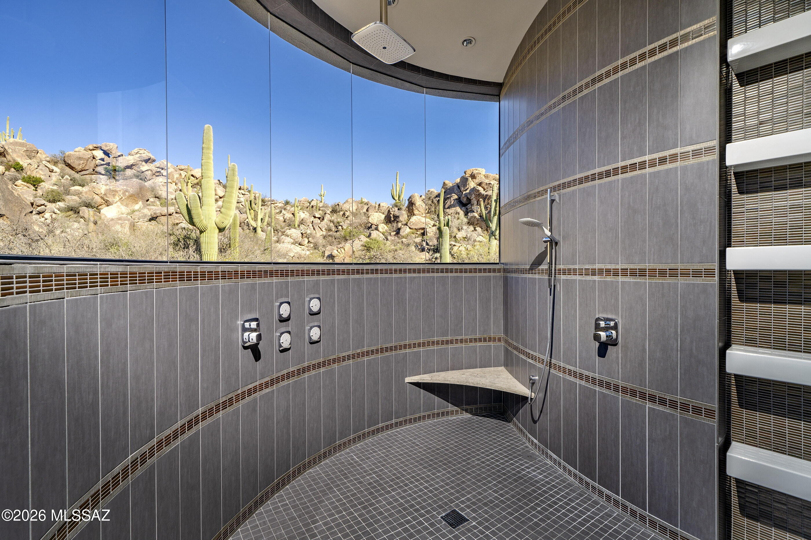 1470 W Tortolita Mountain Circle