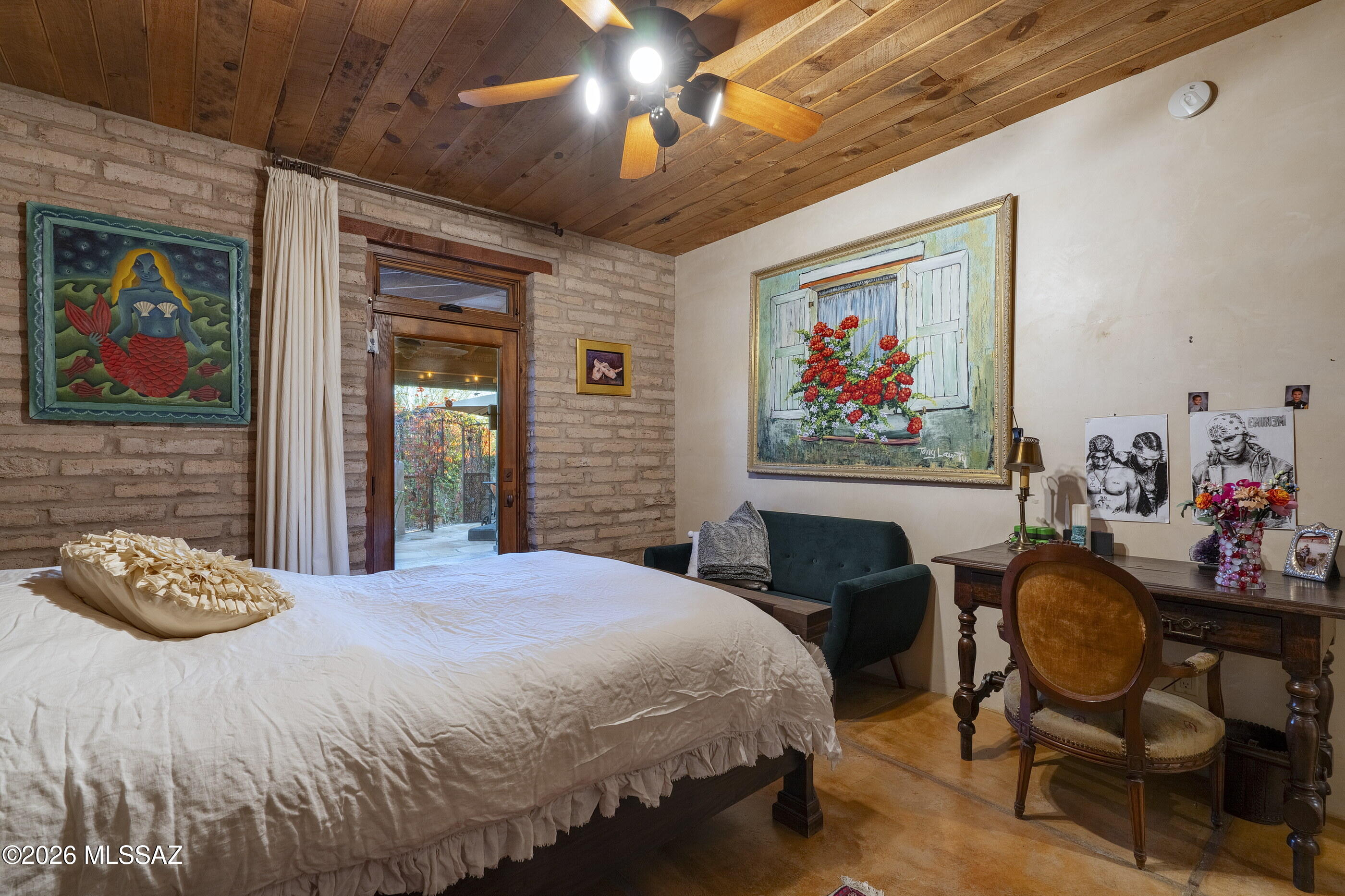 3039 E Placita Los Siete Adobes