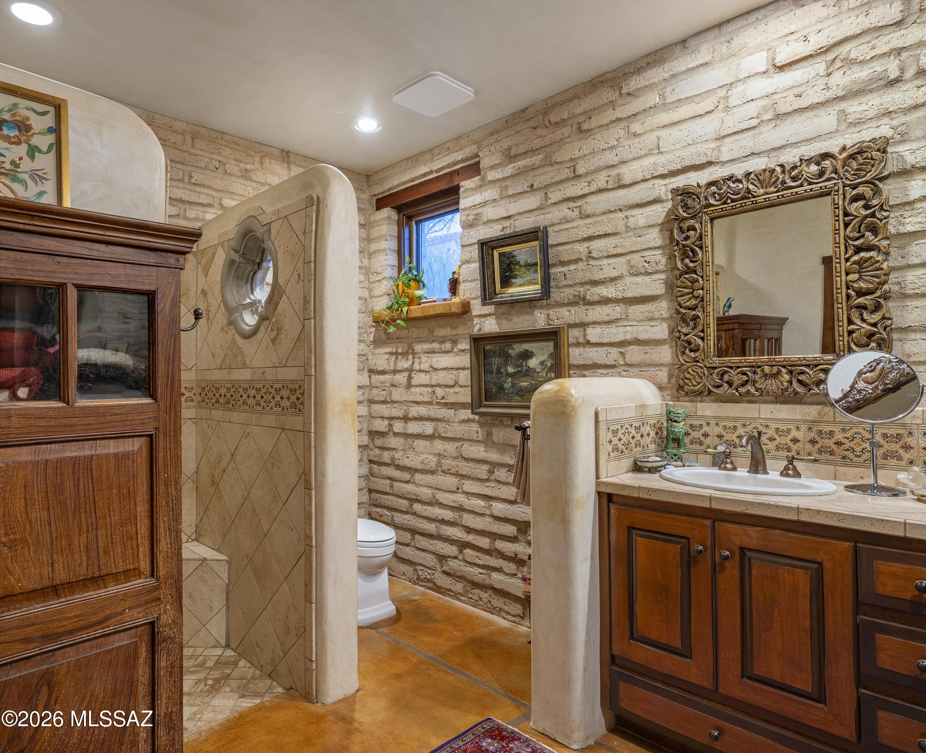 3039 E Placita Los Siete Adobes