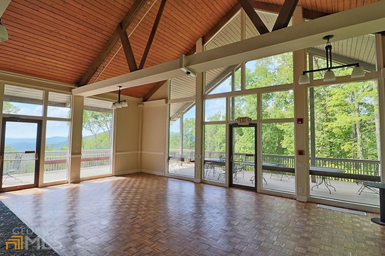 15 Grandview Trail