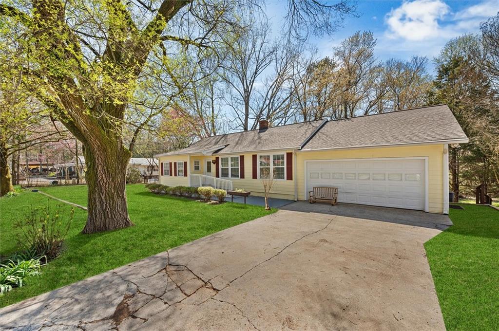 2404 REFUGE Road