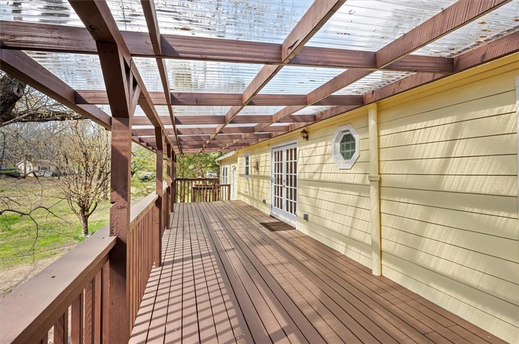 2404 REFUGE Road