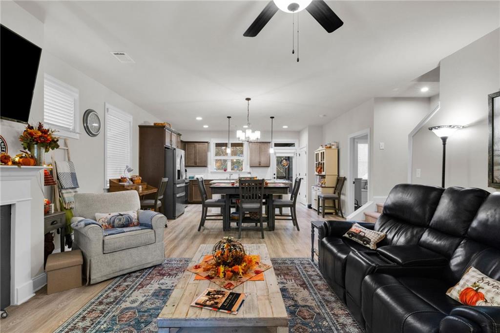109 Grand Circle