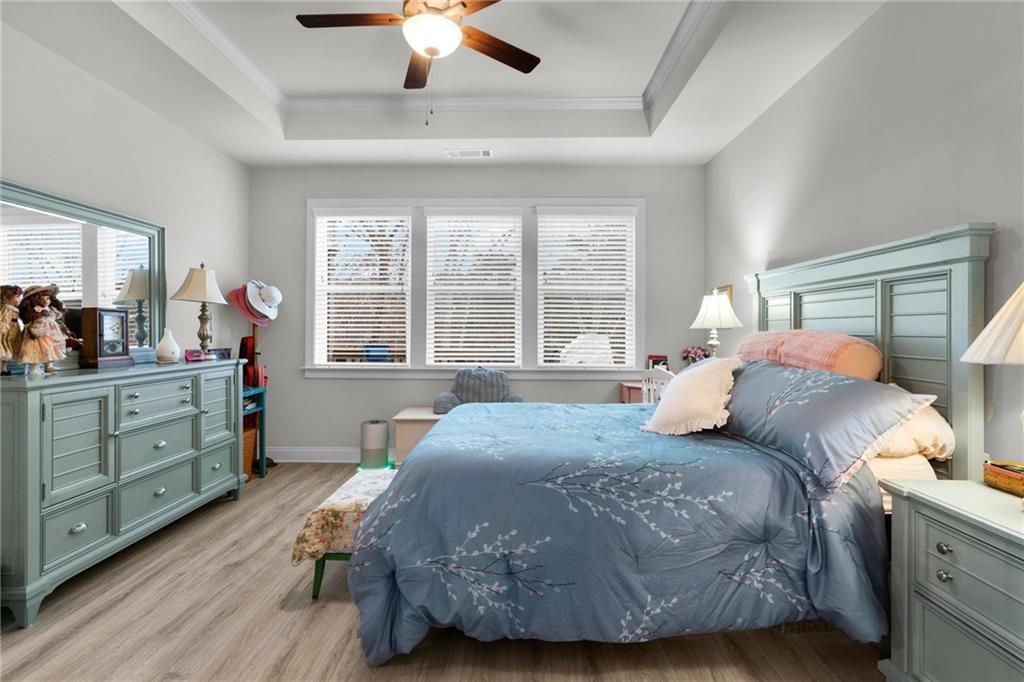 109 Grand Circle